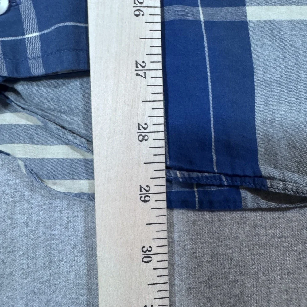 J Crew‎ Shirt Mens Large Blue Gray Plaid Lightweight Chambray Button Up Casual